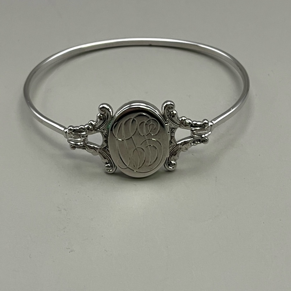 Avon Silver Bracelet with Circular locket Medallion